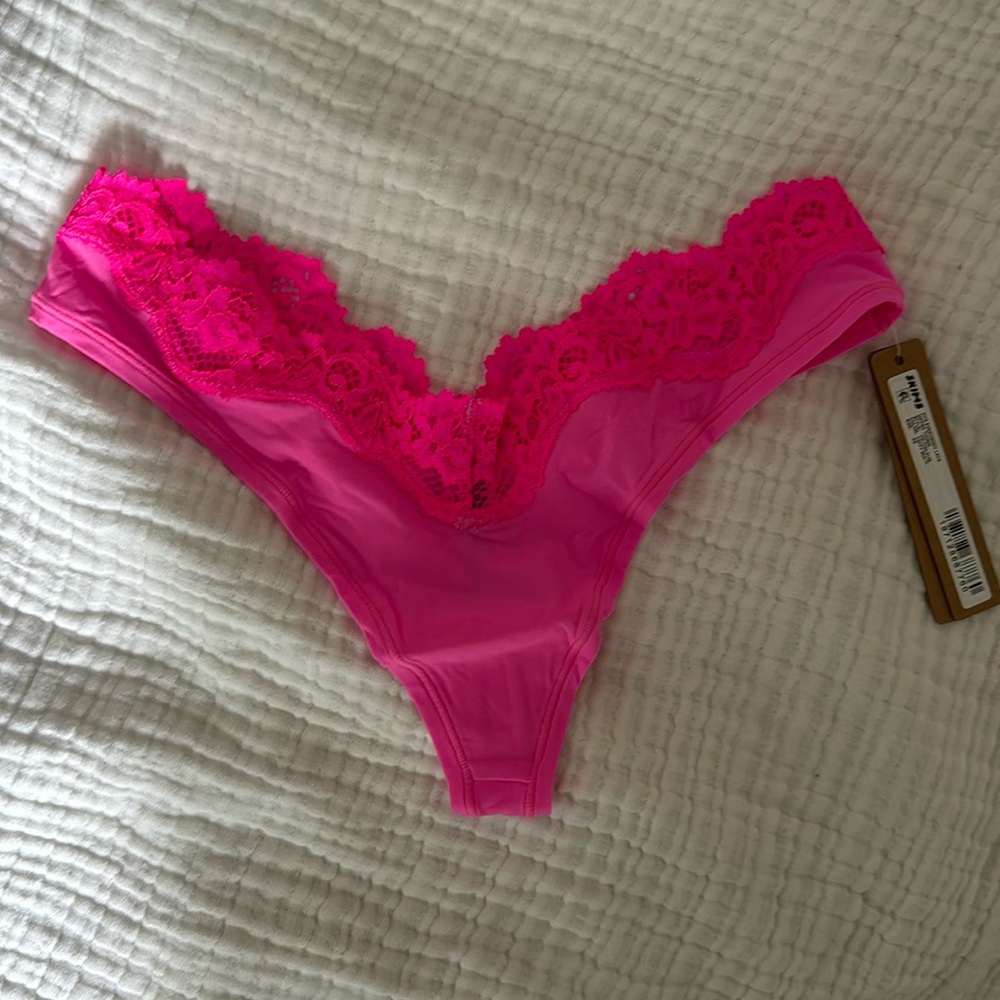 SKIMS Fits Everybody Lace Thong